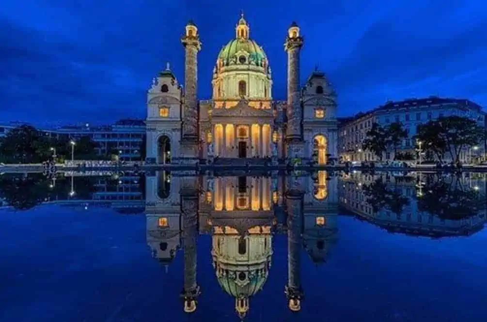 Time Travel Vienna - Historie V&iacute;dně zbl&iacute;zka