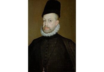 Gemälde eines Mannes in dunkler Renaissance-Kleidung mit einem hohen weißen Rüschenkragen und einem hohen schwarzen Hut vor einem schlichten braunen Hintergrund. Er hat einen gestutzten Bart und einen ernsten Gesichtsausdruck.