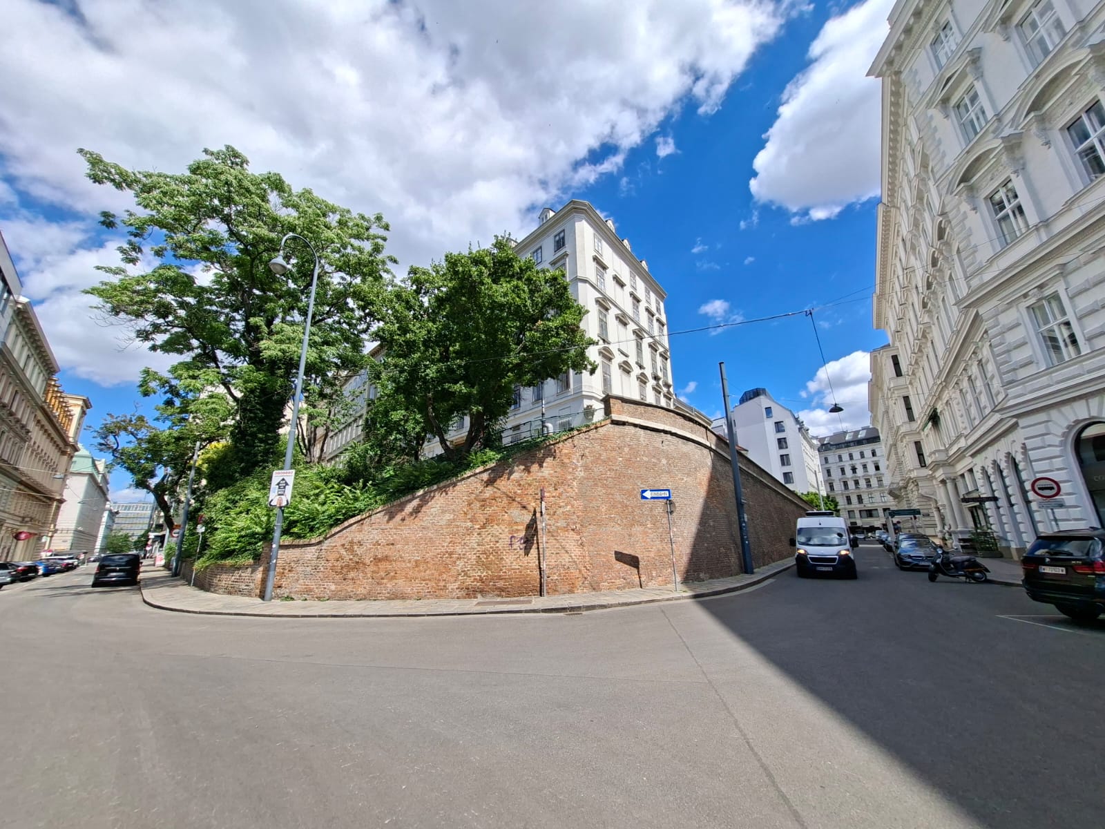 Kriminalfall Wien: Mölkerbastei und ehemalige Stadtmauer